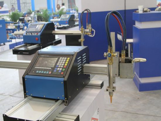 Helt nytt bærbart 1,5M 3M skjæreområde CNC Plasma Flame Cutting Machine
